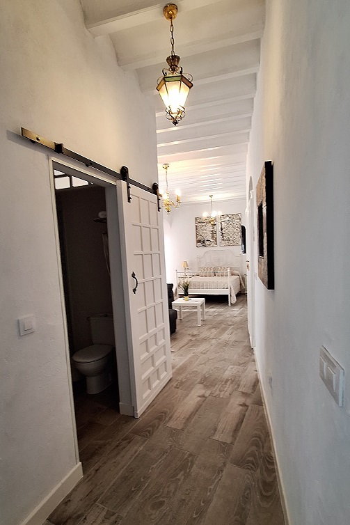 Pasillo acceso al Aseo